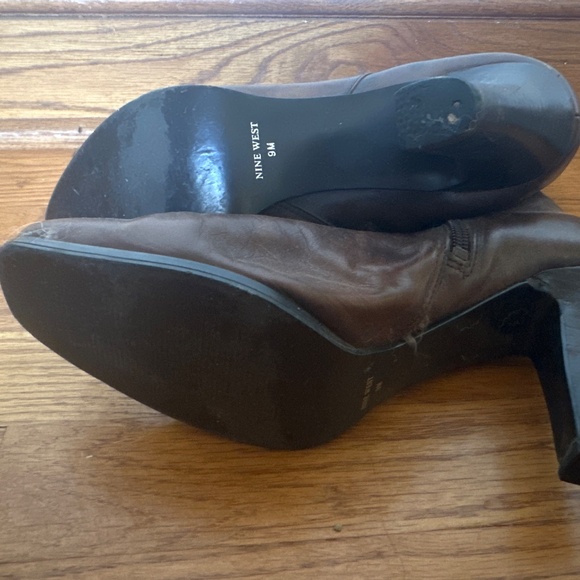 Nine West boots - Picture 4 of 6
